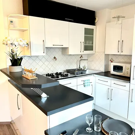 Le Frontalier - Proche Gare Apartment